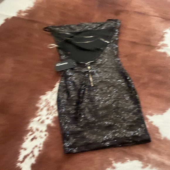 Black sequins dress - Picture 2 of 2